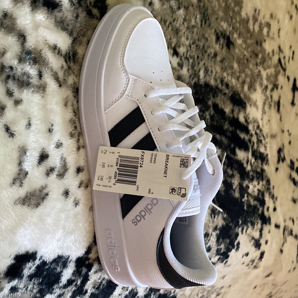 Nwt Adidas Sneakers